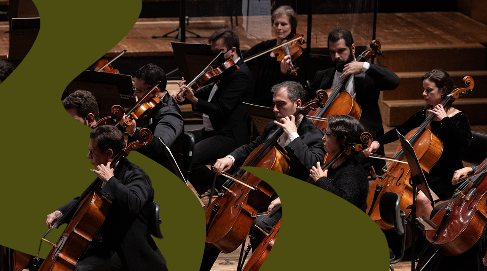 Instrumentistas tocam durante um concerto