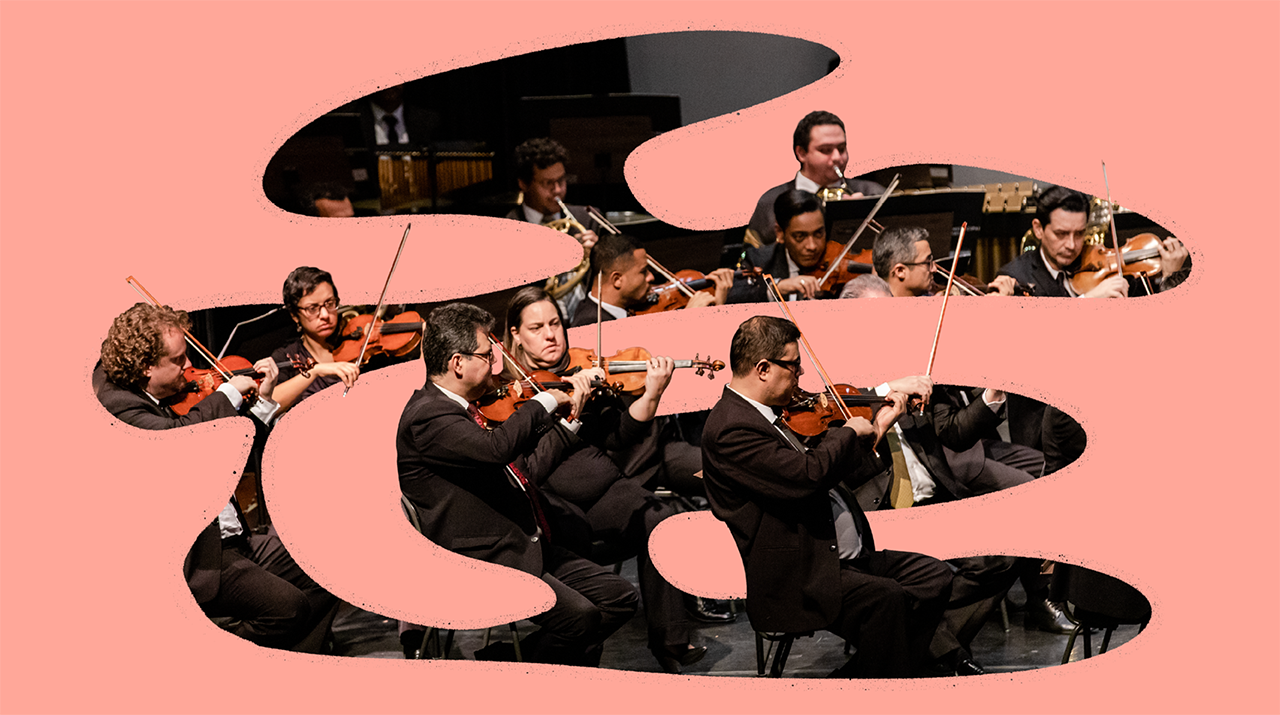 Foto do naipe de cordas da Orquestra Sinfônica Municipal tocando durante um concerto